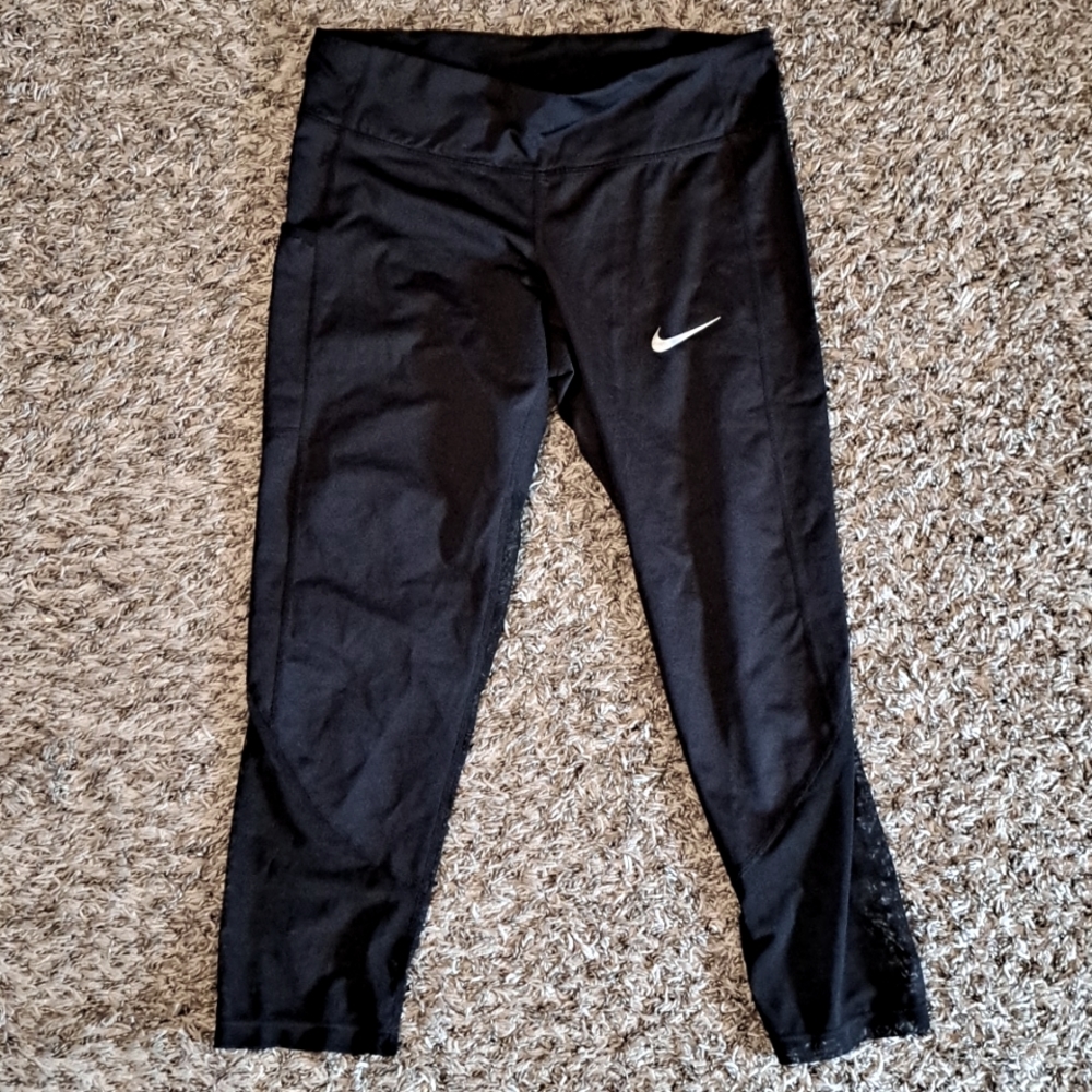 Nike Capri size medium